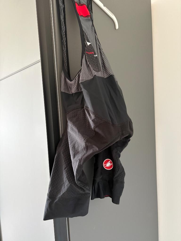 Wielerpak met 2 wielertruitjes, Vélos & Vélomoteurs, Accessoires vélo | Vêtements de cyclisme, Vêtements d'extérieur, Castelli