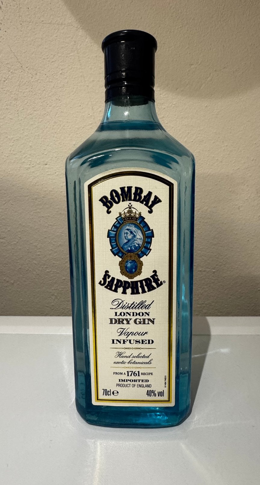 Bouteille de gin Bombay Sapphire, Neuf, Autres régions, Pleine, Enlèvement
