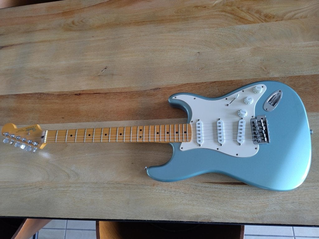 Electrische gitaar Fender Stratocaster, Musique & Instruments, Enlèvement, Comme neuf, Solid body, Fender