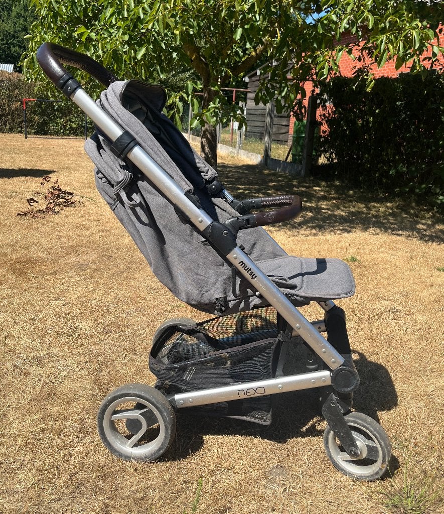 Mutsy nexo kinderwagen met regenhoes, Kinderen en Baby's, Gebruikt, Verstelbare duwstang, Mutsy, Ophalen
