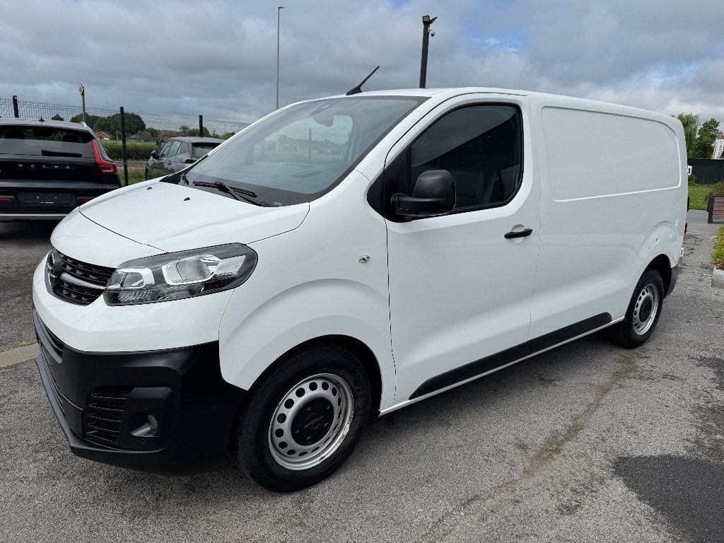 Opel Vivaro L2 automaat 2.0 1st eig ohboek trekhaak camera, Auto's, Stof, 1814 kg, 4 cilinders, Wit