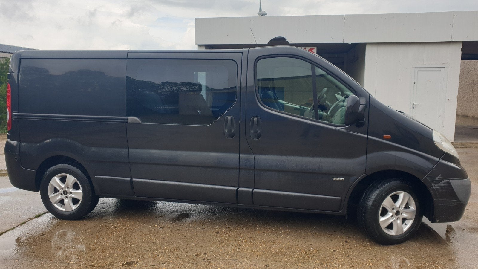 te koop opel vivaro 2.5dcti, Auto's, Overige merken, Stof, Zwart, Particulier