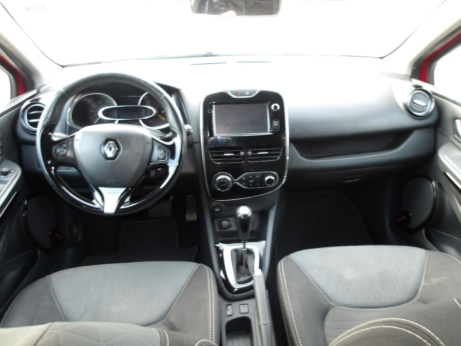 RENAULT CLIO  DIESEL 03/15, Autos, Rouge, Achat, Entreprise, https://public.car-pass.be/vhr/3e304f56-8cea-451b-8946-121ee43c6734