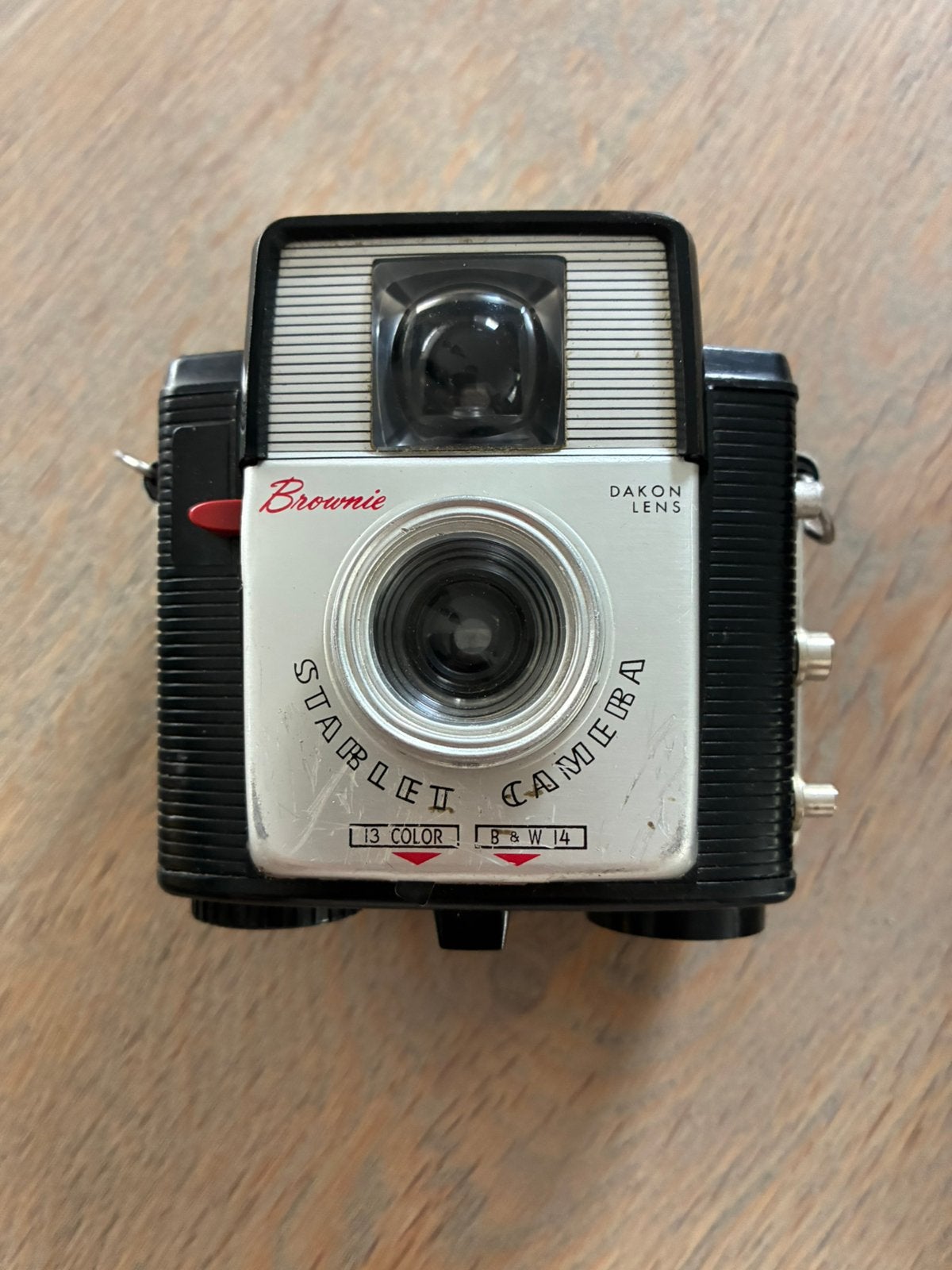 Appareil photo brownie avec sa pochette, Enlèvement, Utilisé