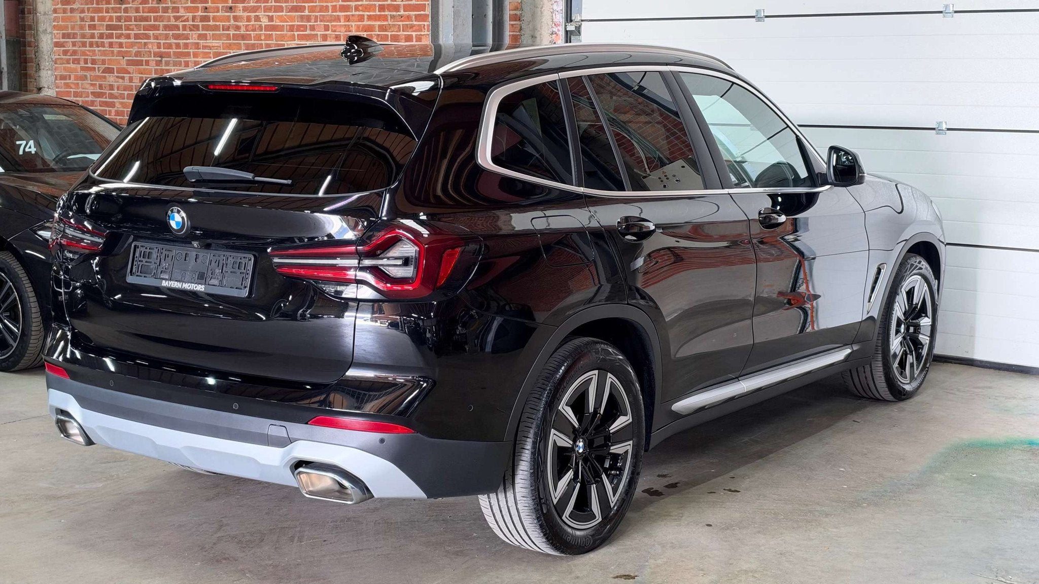 BMW X3 2.0iA xDrive20*Garantie*Facelift*LED*Getinte Ruite, Auto's, 4 cilinders, Overige brandstoffen, Zwart, 5 zetels