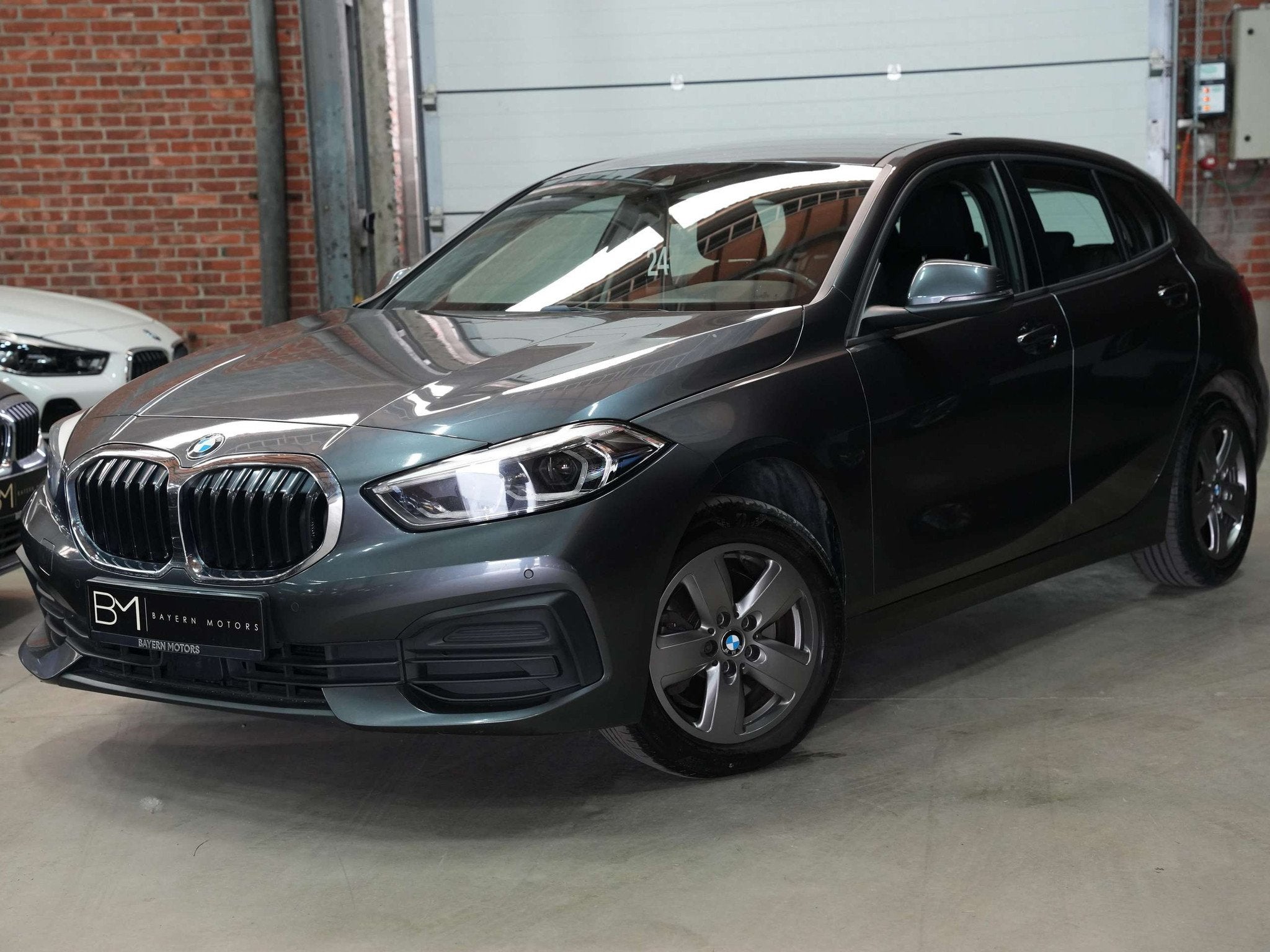 BMW 116 d EURO 6d Garantie, Gebruikt, Bi-Xenon koplampen, Bedrijf, 5 deurs