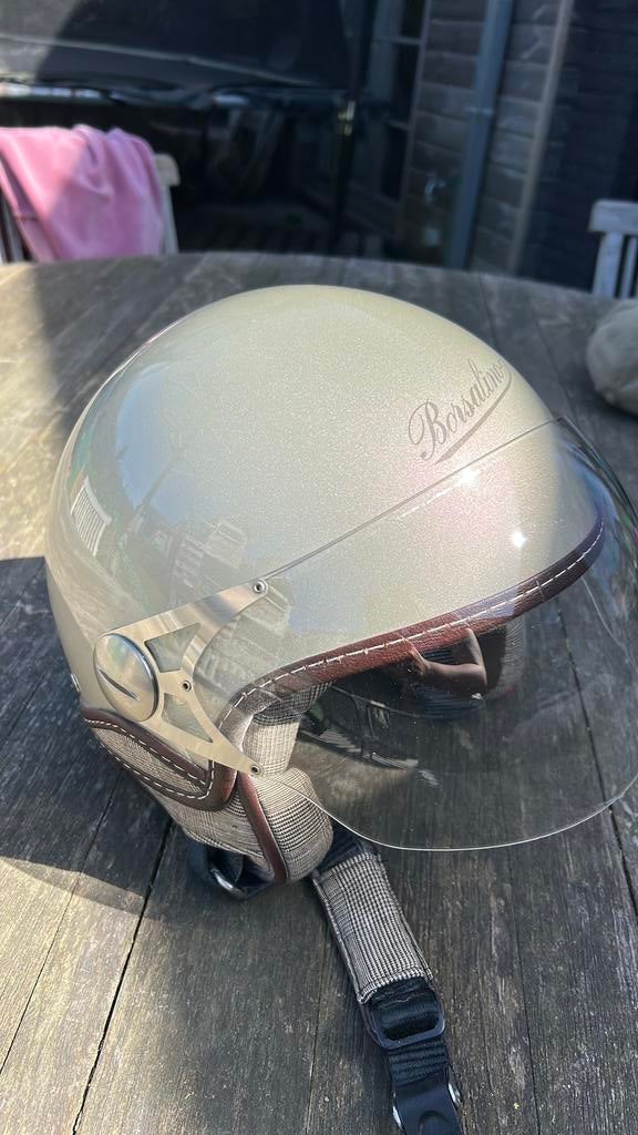 Borsalino helm, Ophalen, Gebruikt