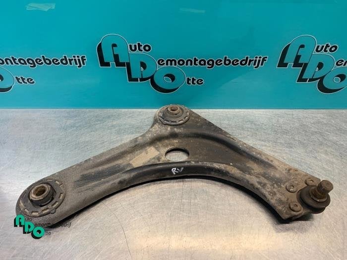 Bras de suspension avant droit d'un Citroen C2 (C2 03-), -, 3 mois de garantie, Utilisé, -