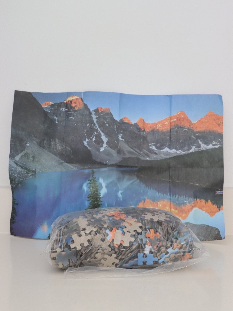 Puzzle de 1000 pièces sur le lac Moraine, Hobby & Loisirs créatifs, Enlèvement ou Envoi, 500 à 1500 pièces, Comme neuf, Puzzle