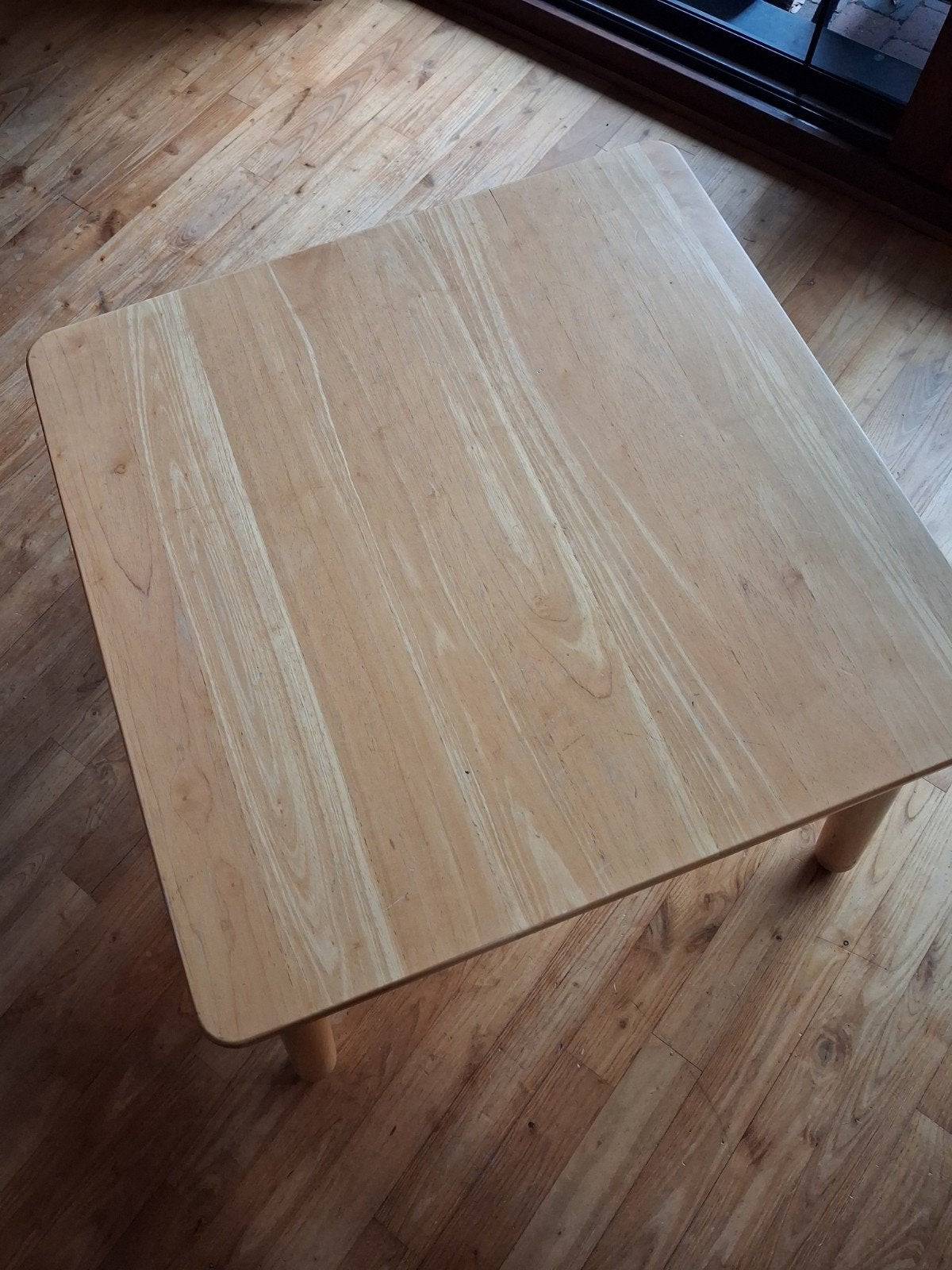 houten kindertafel met stoeltjes, Ophalen, Gebruikt