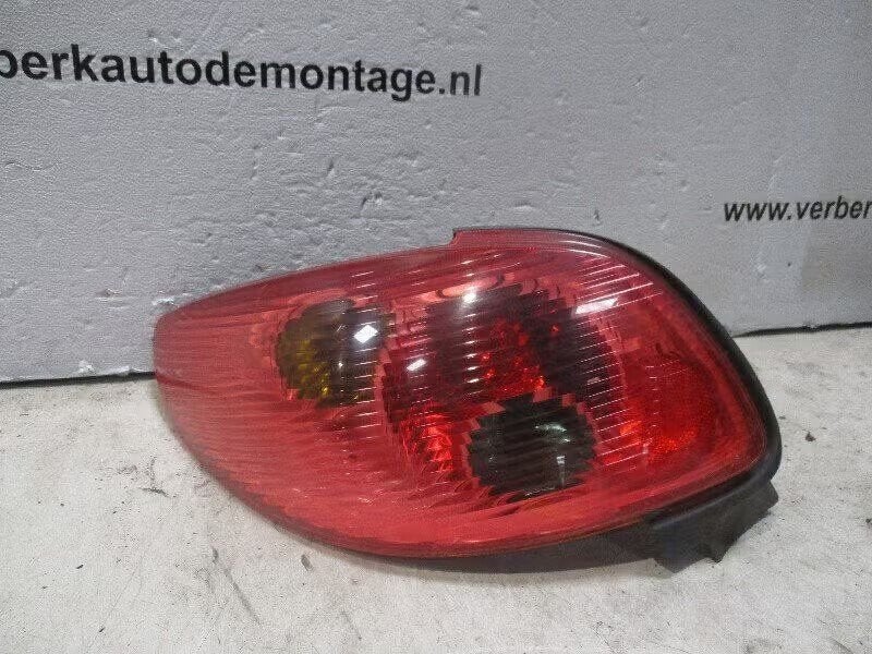 ACHTERLICHT LINKS Peugeot 206 CC (2D) (01-2000/12-2007), Kontakt-peugeot@peugeot.com, Enlèvement ou Envoi, Peugeot Deutschland GmbH