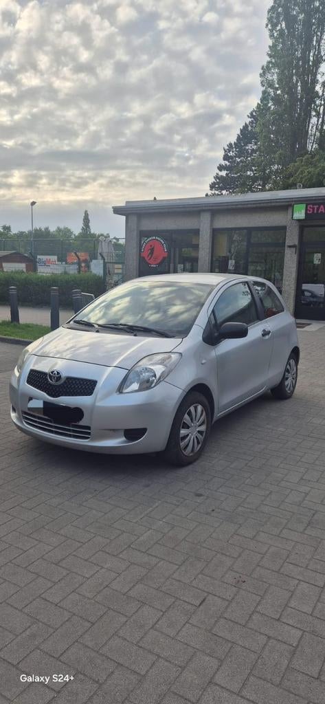 Toyota Yaris / Essence 1.0 [PRÊTE À IMMATRICULER], Auto's, Toyota, Particulier, Te koop