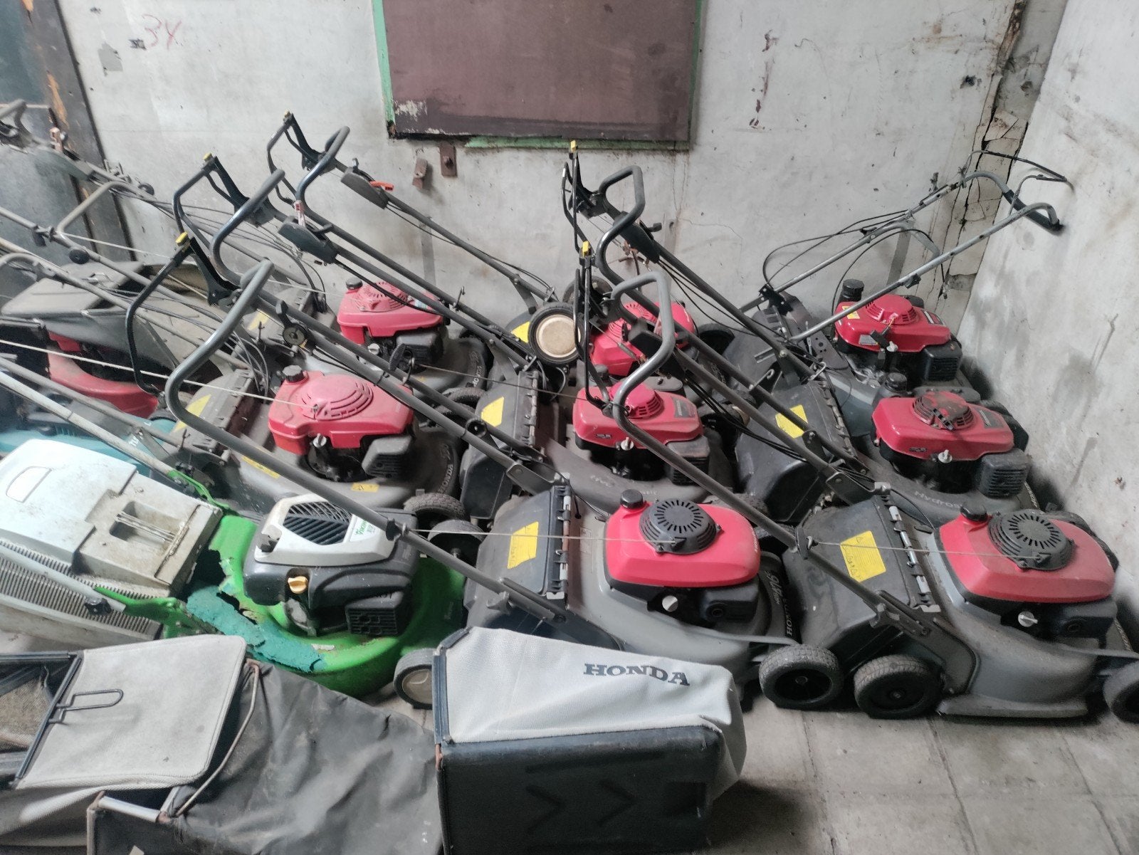 Honda grasmaaiers, Enlèvement