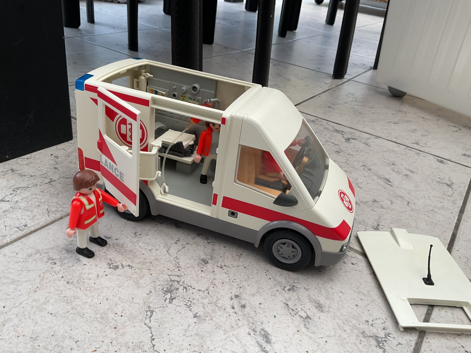 Playmobil ambulance, Ophalen of Verzenden, Zo goed als nieuw