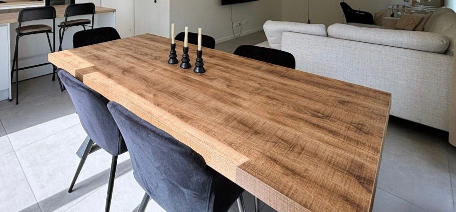 Tafel, stoelen en bed, Ophalen, Zo goed als nieuw