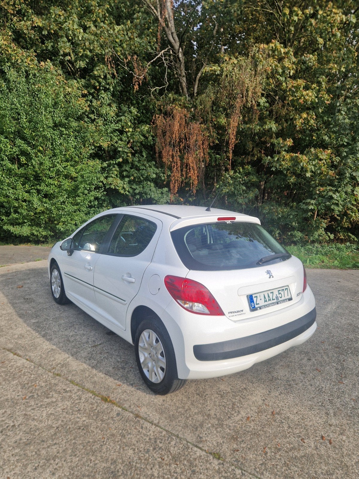 Peugeot 207+ 1.4 essence à seulement 61000 km ! Garantie, Euro 5, Achat, https://public.car-pass.be/vhr/7c8b8a37-5231-415c-a714-c24aaf56b92fhttps://public.car-pass.be/vhr/7c8b8a37-5231-415c-a714-c24aaf56b92f