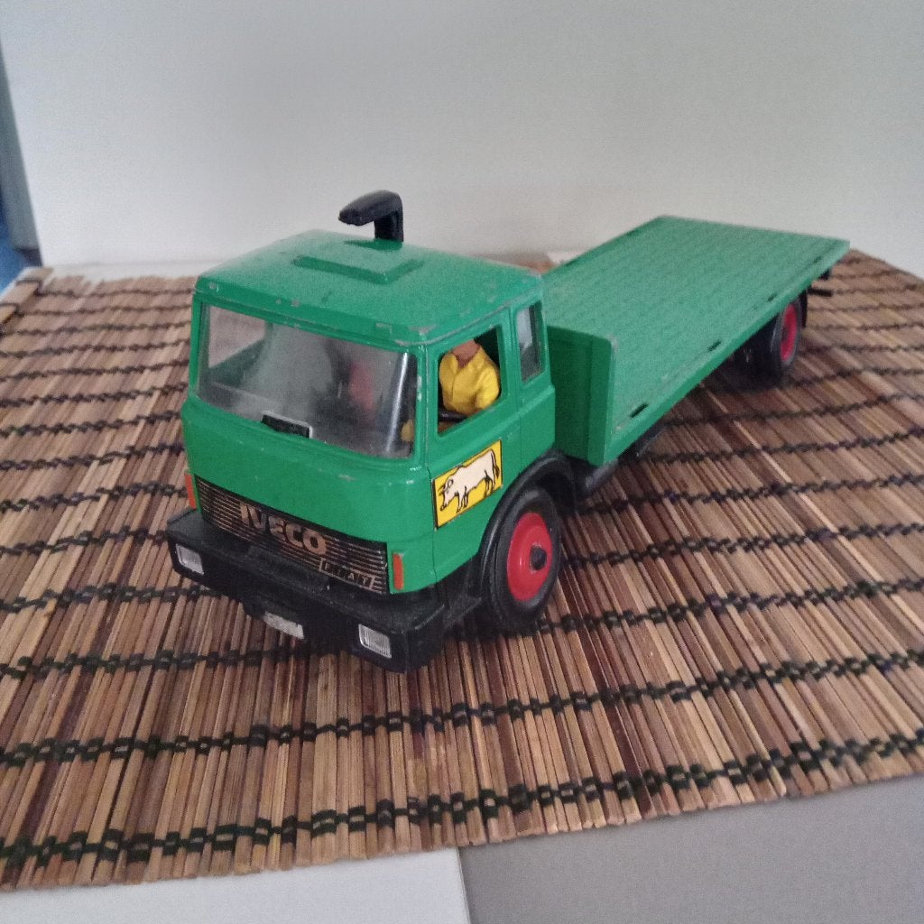 BRITAINS IVECO/FIAT --1/32, Hobby en Vrije tijd, Modelauto's | 1:32, Verzenden, Britains
