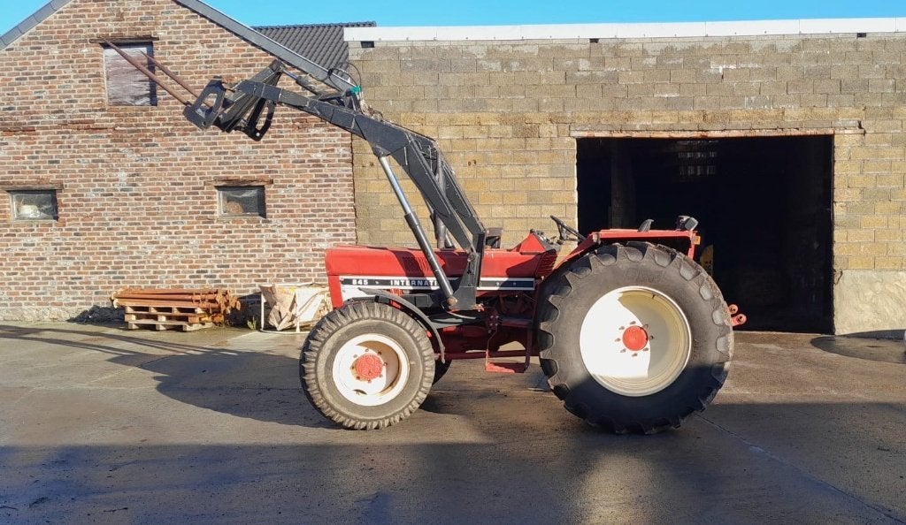 Tracteur International 845, Articles professionnels, Autres marques, 80 à 120 ch, Enlèvement, Oldtimer/Ancêtre