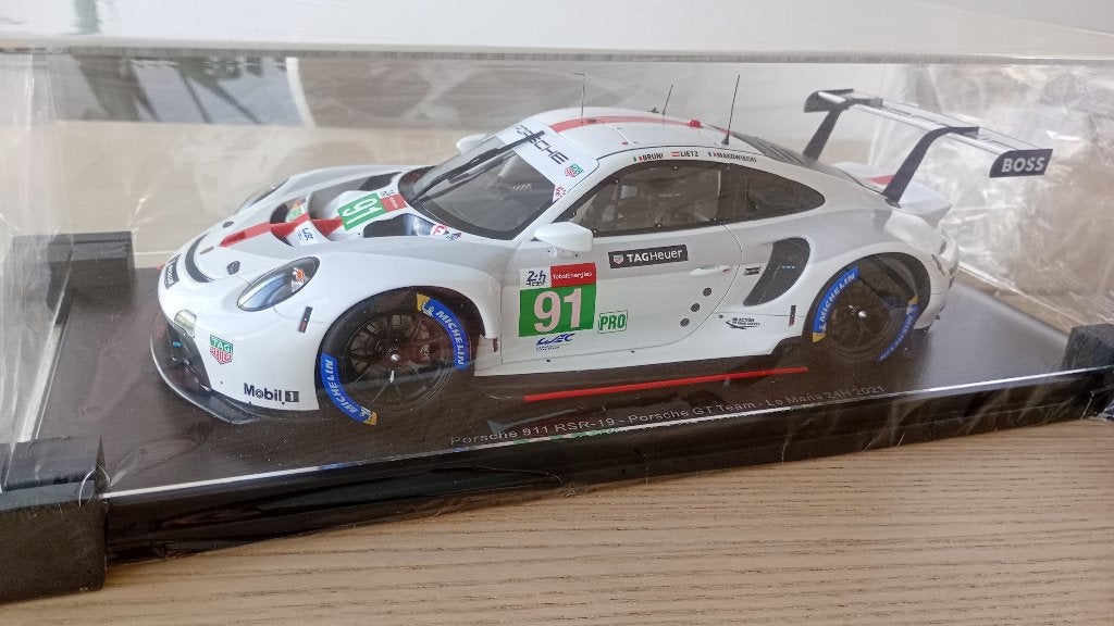 Porsche 911 RSR Le Mans 2021 1:18 Spark, Ophalen of Verzenden, Nieuw, Auto, Overige merken