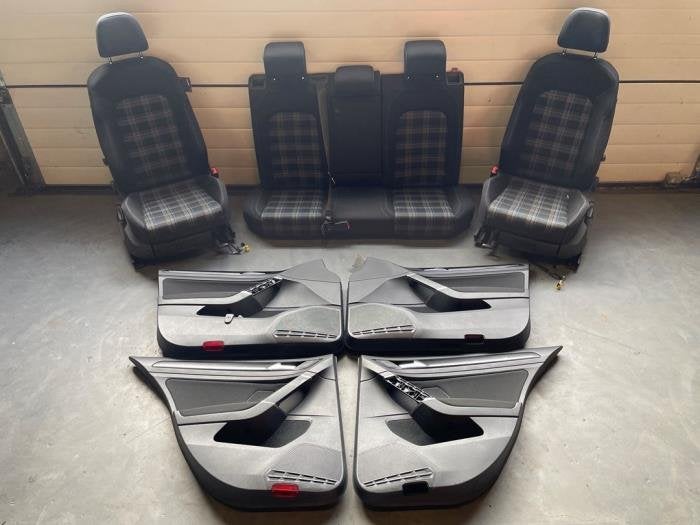 Bekleding Set (compleet) van een Volkswagen Golf, Auto-onderdelen, Interieur en Bekleding, Gebruikt, -, Volkswagen, -