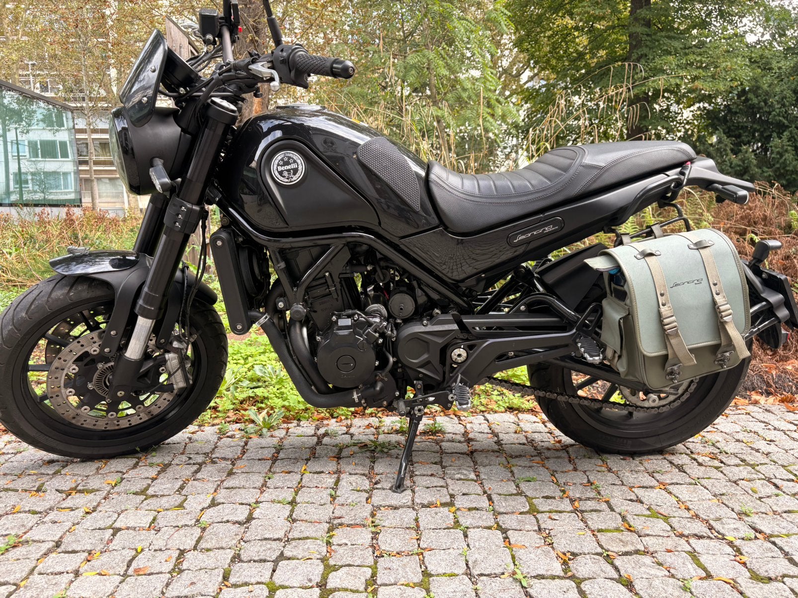 benelli leoncino 500, Motos, Particulier, Échappement sport