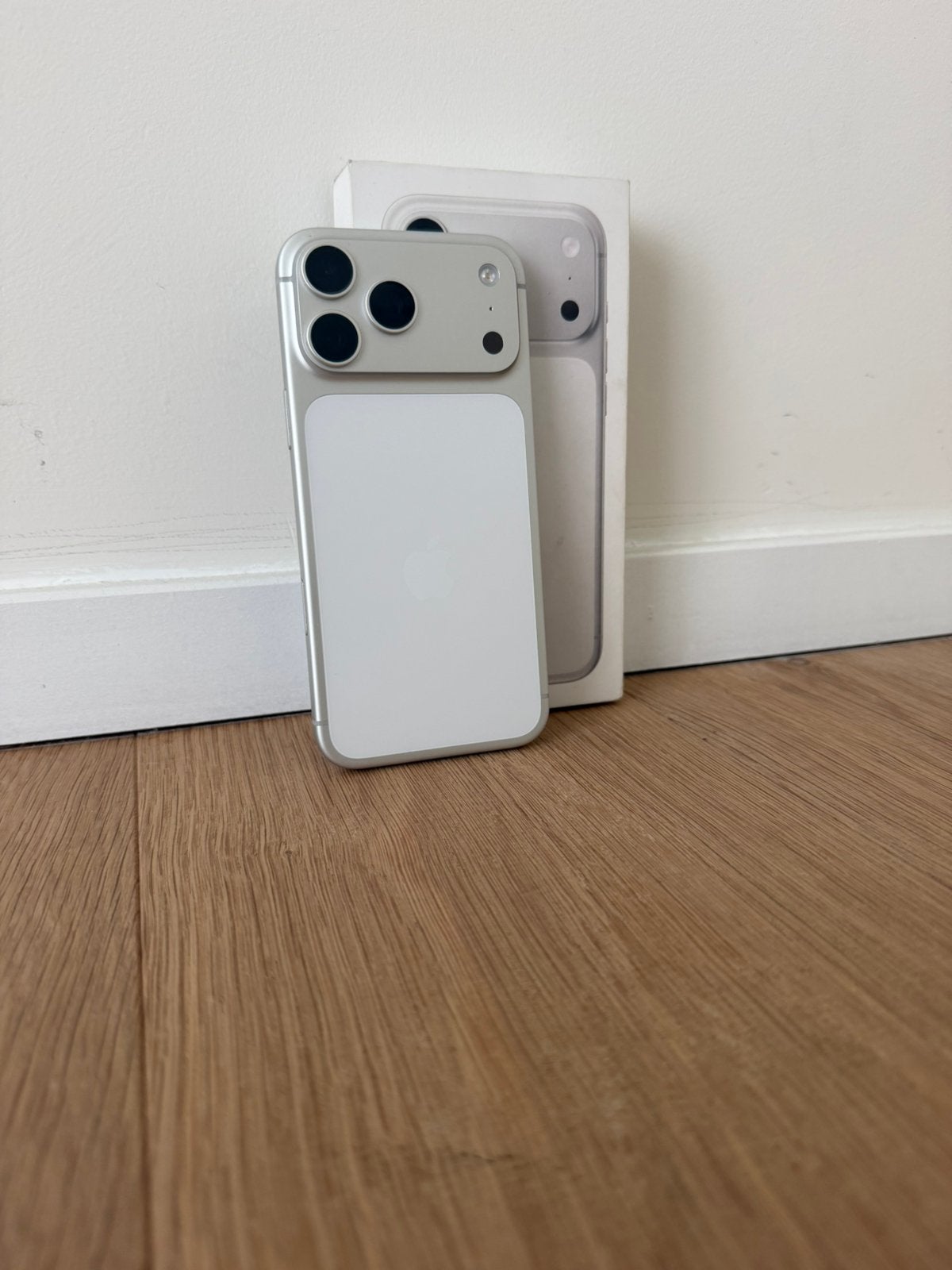 iPhone 17 Pro Max - 256 Go, argent, Enlèvement, Comme neuf, Autres types, Apple
