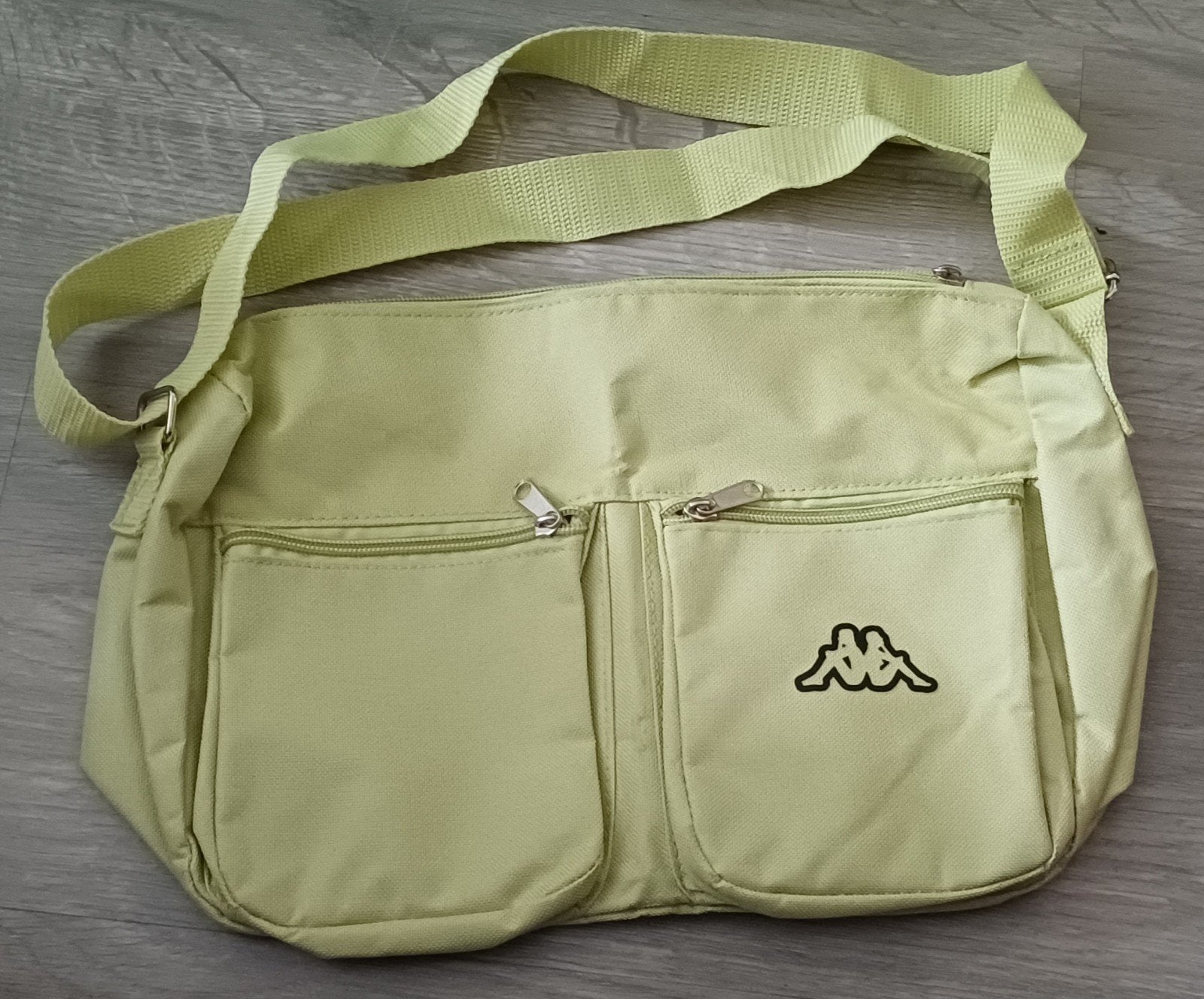 189)  Sac bandoulière style Kappa vert, Ophalen, Nieuw, Groen, Overige merken