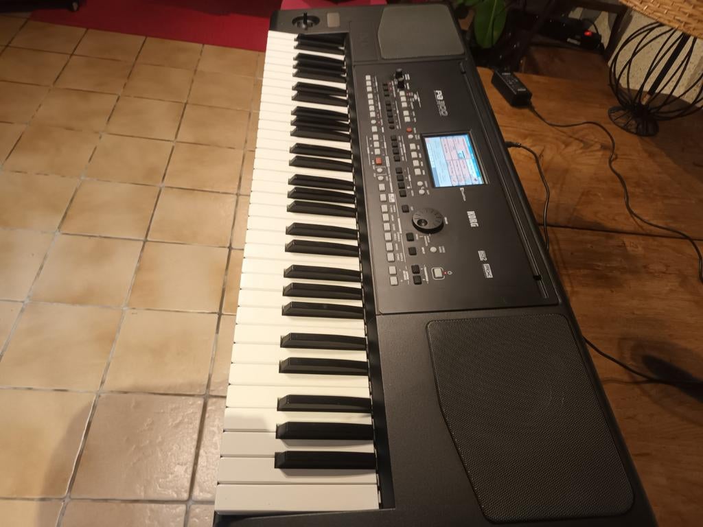 Korg pa 300 360€, Enlèvement ou Envoi, Korg