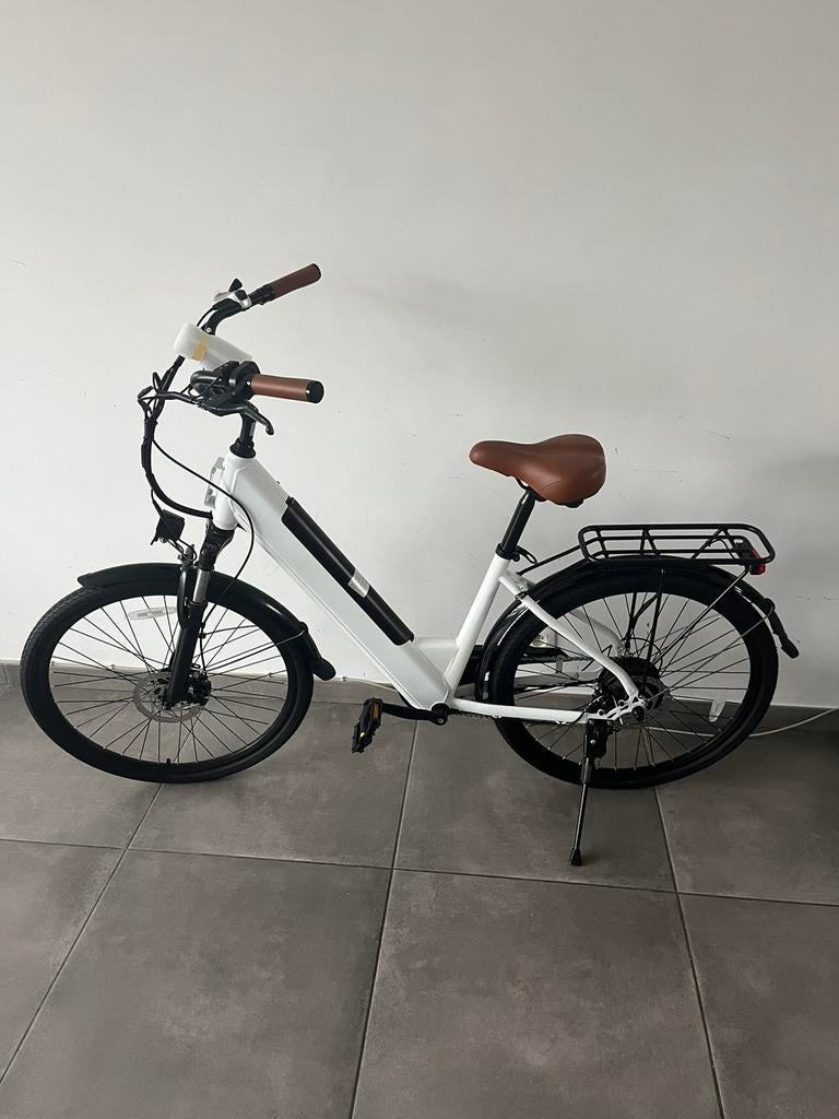 NOUVEAU vélo électrique blanc, Enlèvement, Neuf