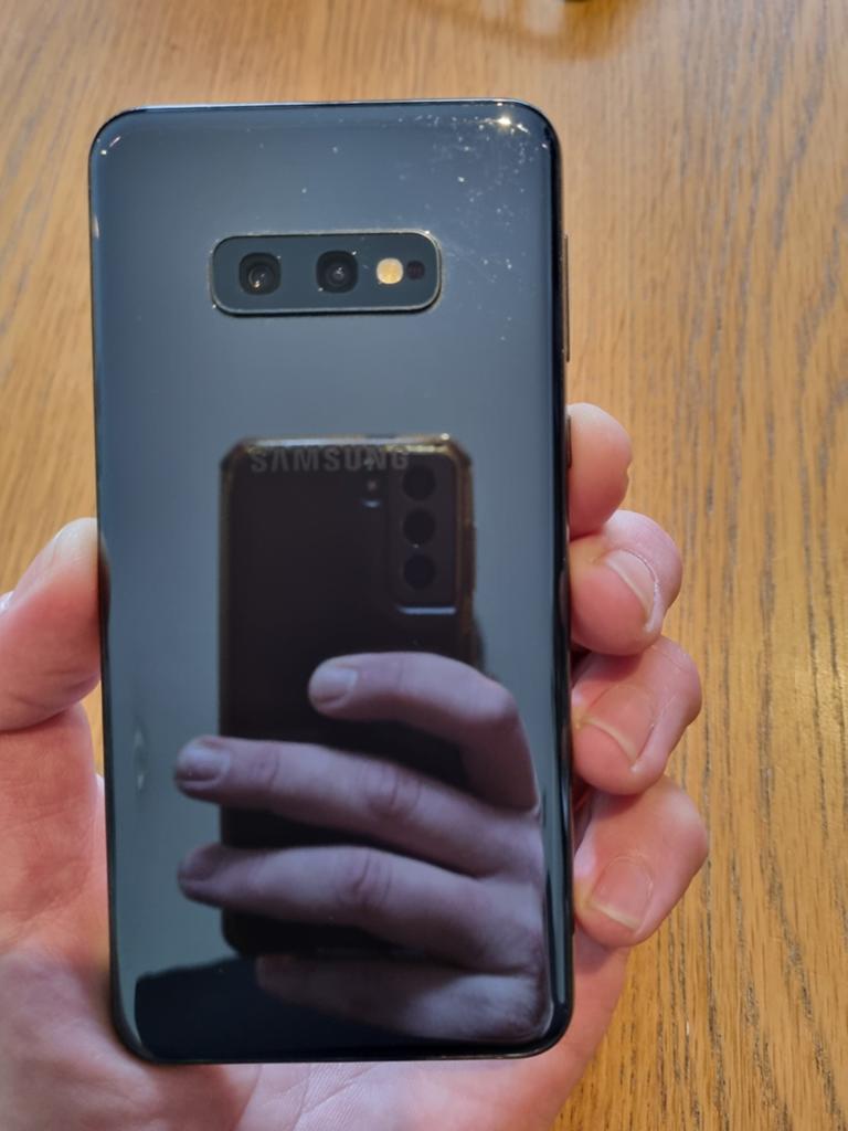 Samsung Galaxy S10e - 128GB - Scherm als nieuw, Telecommunicatie, Mobiele telefoons | Samsung, Ophalen
