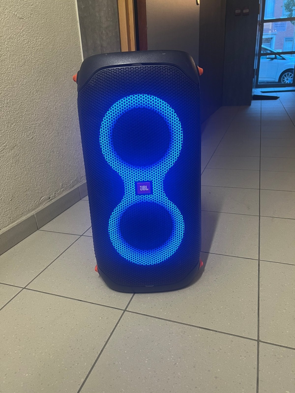 JBL 110 party box, Audio, Tv en Foto, Ophalen, Gebruikt, JBL, Stofbestendig