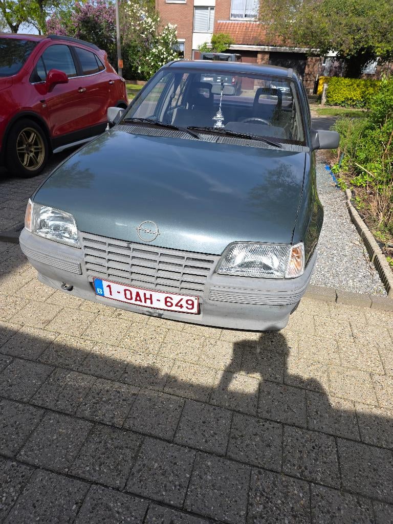 Opel kadett e sedan, Autos, Opel, Achat, 4 portes, Kadett, Berline