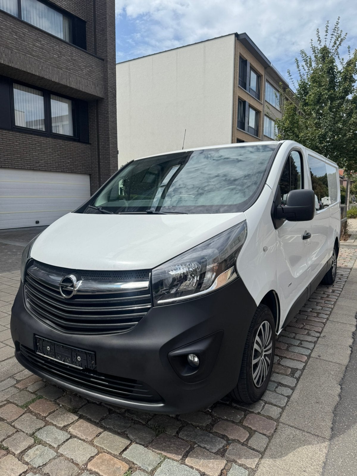 Opel Vivaro - Dubbel Cabine - Euro 6 - Airco - Weinig km’s, Auto's, Bestelwagens en Lichte vracht, Parkeersensor, Wit, Particulier