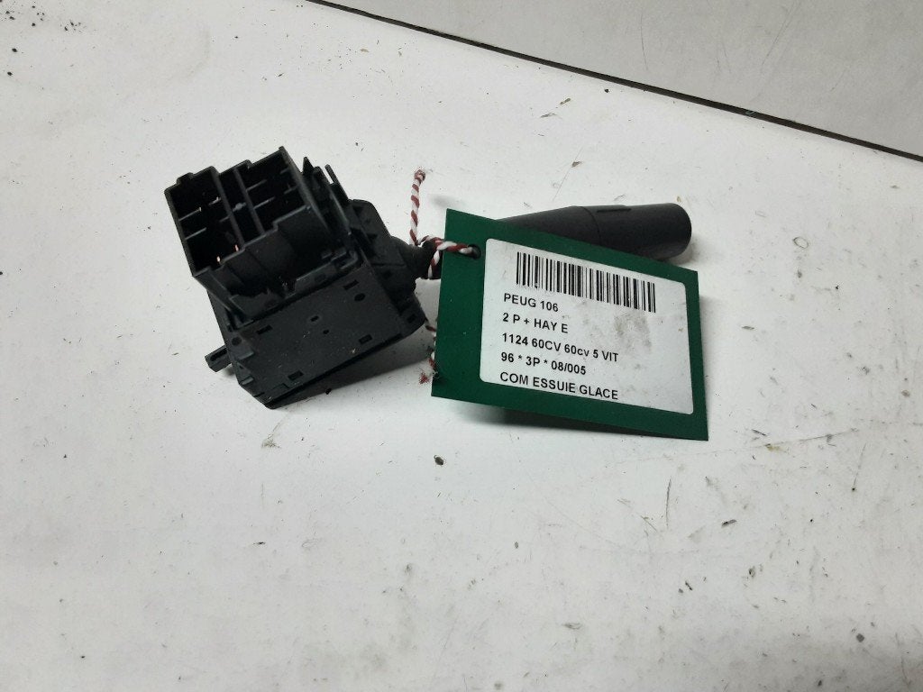RUITENWISSER SCHAKELAAR Peugeot 106 I (96049666ZL), Gebruikt, Mevr. I. Hauben, Rue de l'Espoir 34 34
4030  GRIVEGNÉE, BE, Info@Collignon.be