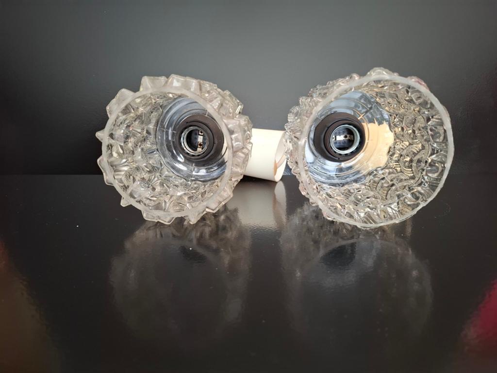 2 suspensions en verre moulé, Antiquités & Art, Enlèvement ou Envoi