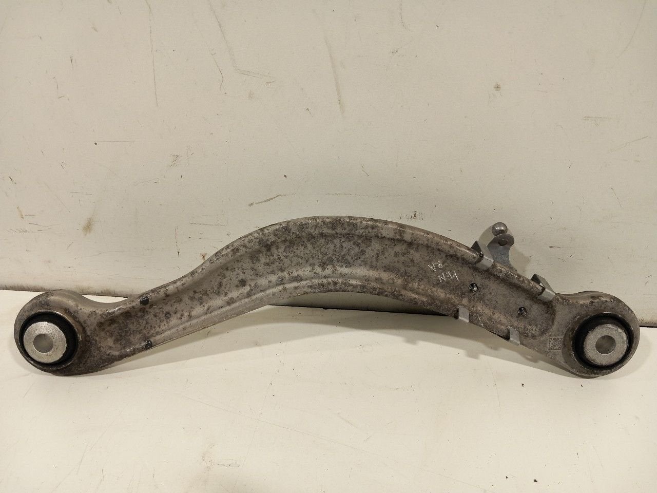 Draagarm rechts achter Mercedes-Benz C-Klasse, Onderdelen@venauto.nl, Van der Ven Autorecycling B.V., Ettenseweg 76, 4706 PB Roosendaal, The Netherlands