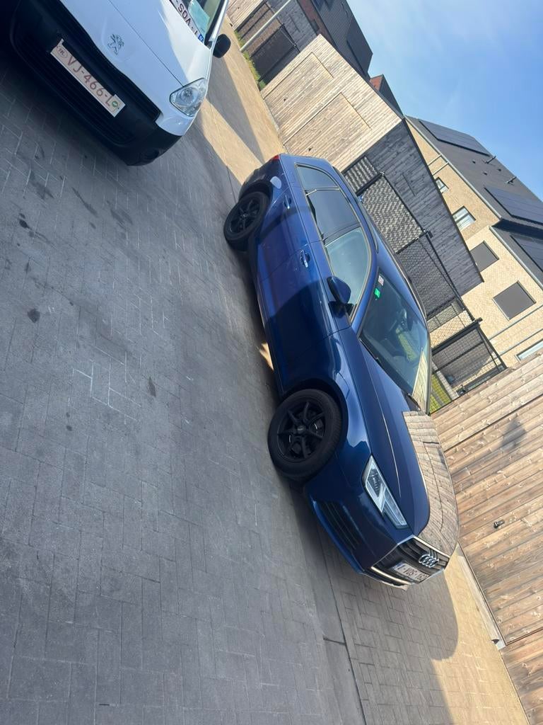 Audi a4 2018 benzine/Cng, Autos, Achat, Entreprise, A4, Automatique