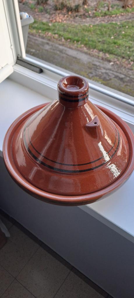 Tajine marocain familial Ø 30 cm très bon état a saisir ️↙️, Enlèvement