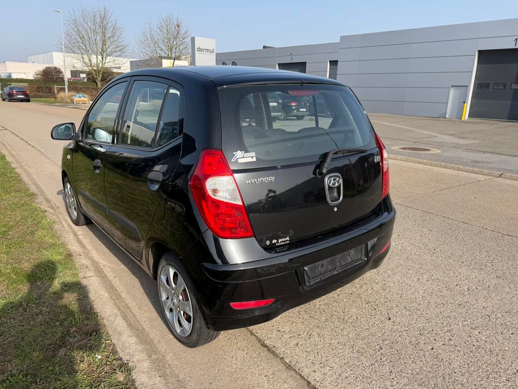 Hyundai i10 , 1.1 benzine 51 Kw,Bj 2011,Euro 5,Airco,5 deurs, Auto's, Voorwielaandrijving, Euro 5, Stof, Zwart