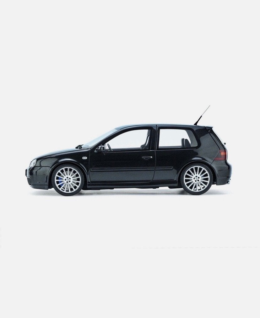 Volkswagen Golf IV R32, Hobby en Vrije tijd, Modelauto's | 1:18, Nieuw, Auto, OttOMobile, Ophalen of Verzenden