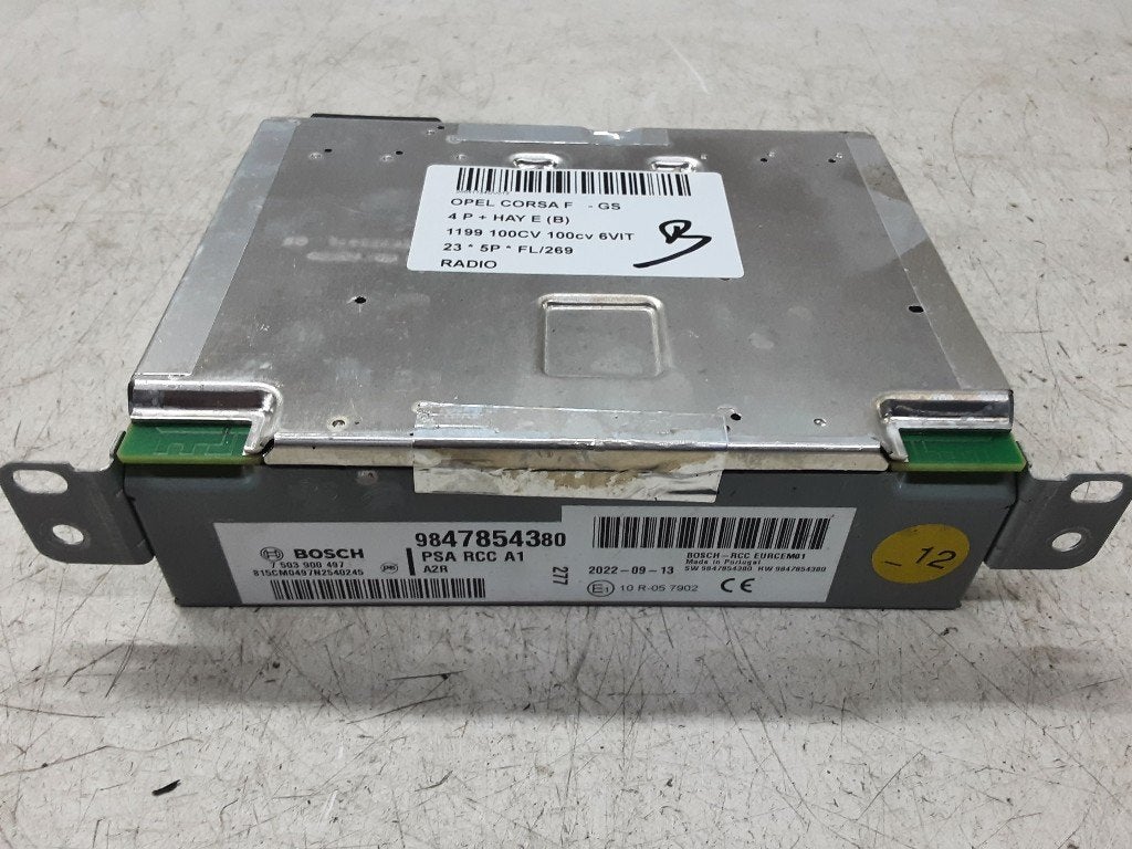 RADIO Opel Corsa F (UB / UH / UP) (01-2019/-) (9847854380), Auto-onderdelen, Gebruikt, Opel, Opel Automobile GmbH, Kontakt-opel@opel.com