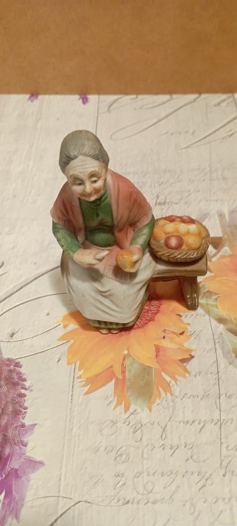 2 statuettes en biscuit., Antiquités & Art, Enlèvement ou Envoi