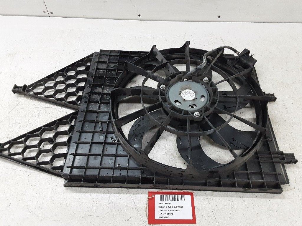 RADIATEURVENTILATOR Skoda Rapid (6R0959455E), Gebruikt, Info@skoda-auto.de, Skoda, Max-Planck-Straße  3-5
64331  Weiterstadt, DE