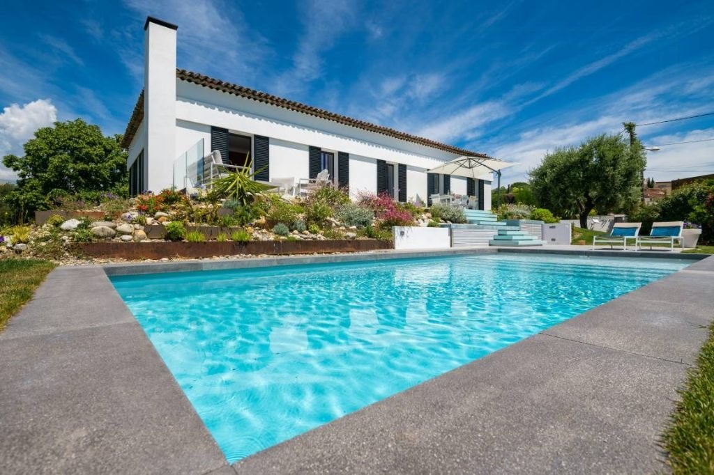 Villa avec piscine et vue mer à Nice – Saint-Antoine, Immo, Maisons à louer