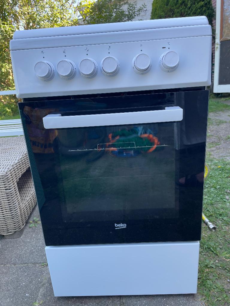 Four à gaz Beko, Electroménager, Gaz, 85 à 90 cm, 4 zones de cuisson, Enlèvement