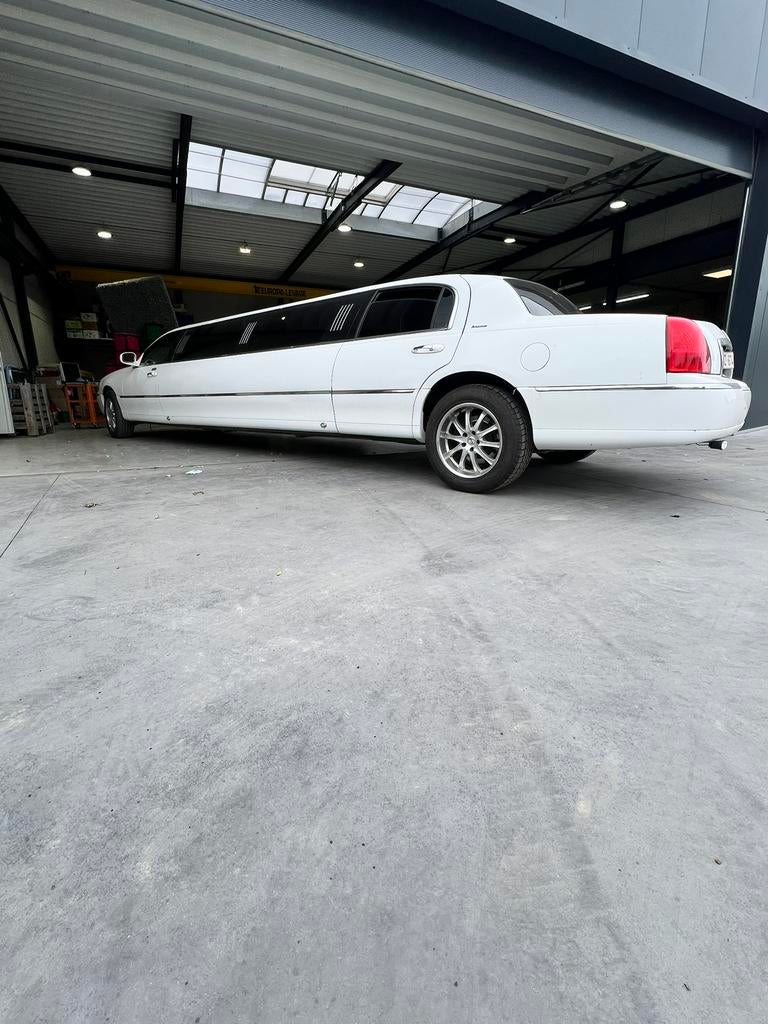 Auto van Lincoln Town, Auto's, Lincoln, Particulier, Town Car, Achteruitrijcamera, Airconditioning, Alarm, Automatische klimaatregeling