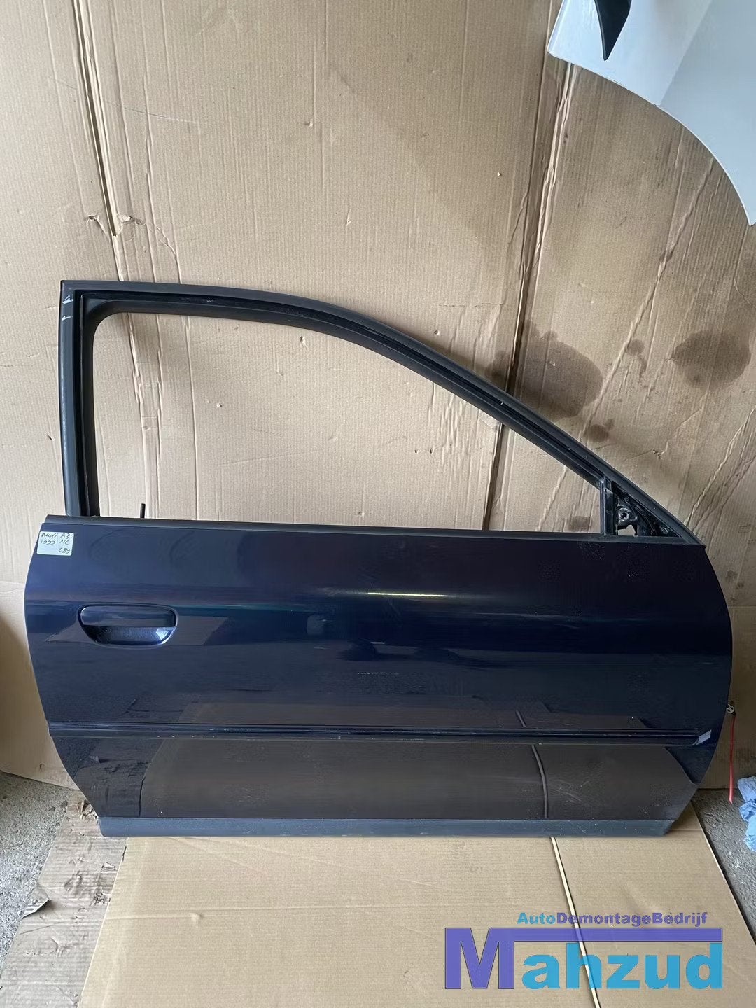 AUDI A3 8L LZ5L blauw Rechts rechter voor deur portier 3drs, Gebruikt, Deur, AUDI AG, Auto-Union-Strasse 1
85045  Ingolstadt, DE