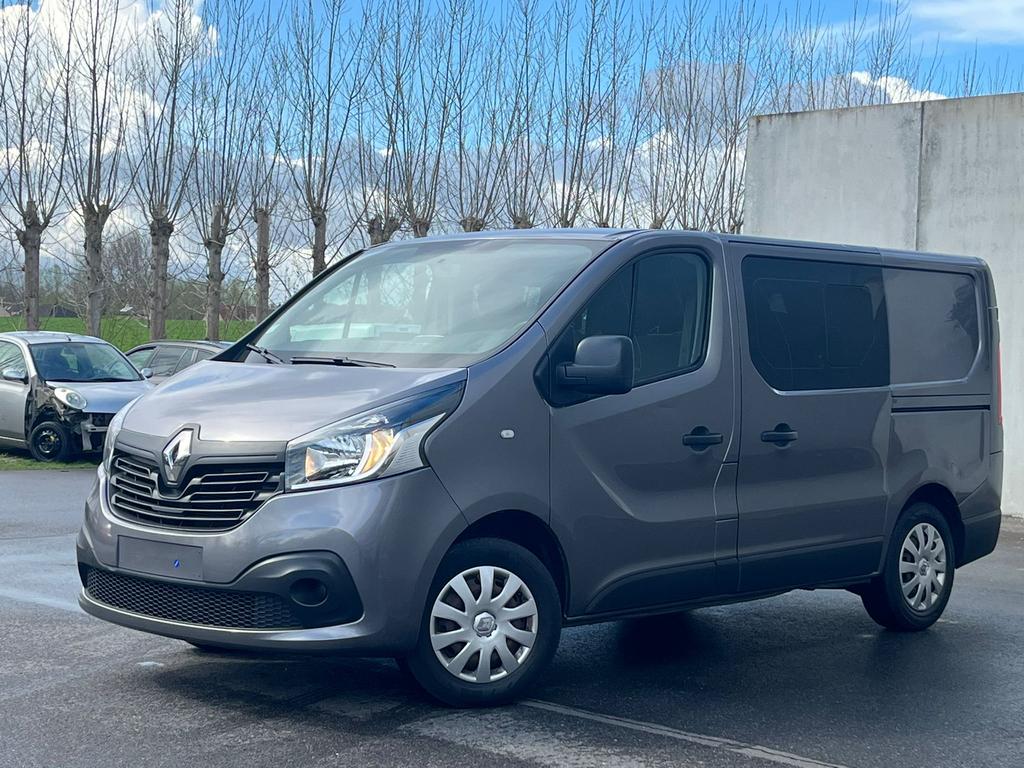 Renault Trafic dubbel cabine *euro6*, Auto's, Bestelwagens en Lichte vracht, Stof, 89 kW, Renault, 6 zetels