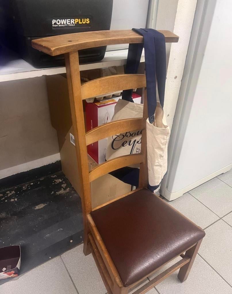 Kerkstoelen 15 euro per stuk, Huis en Inrichting, Ophalen of Verzenden
