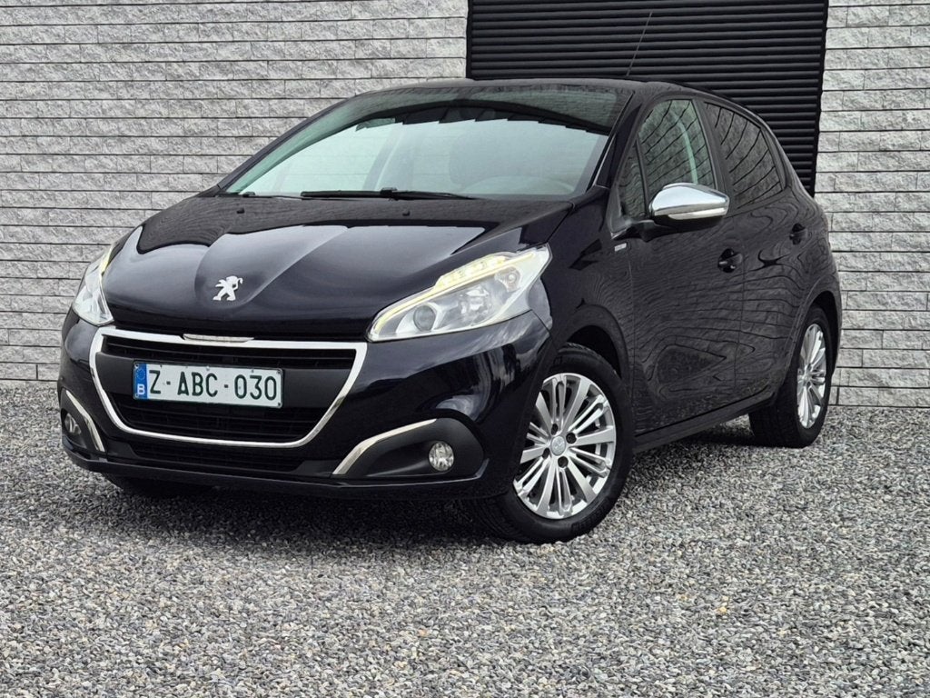 Peugeot 208 garantie 12 mois, Autos, Achat, Euro 6, Entreprise, Berline